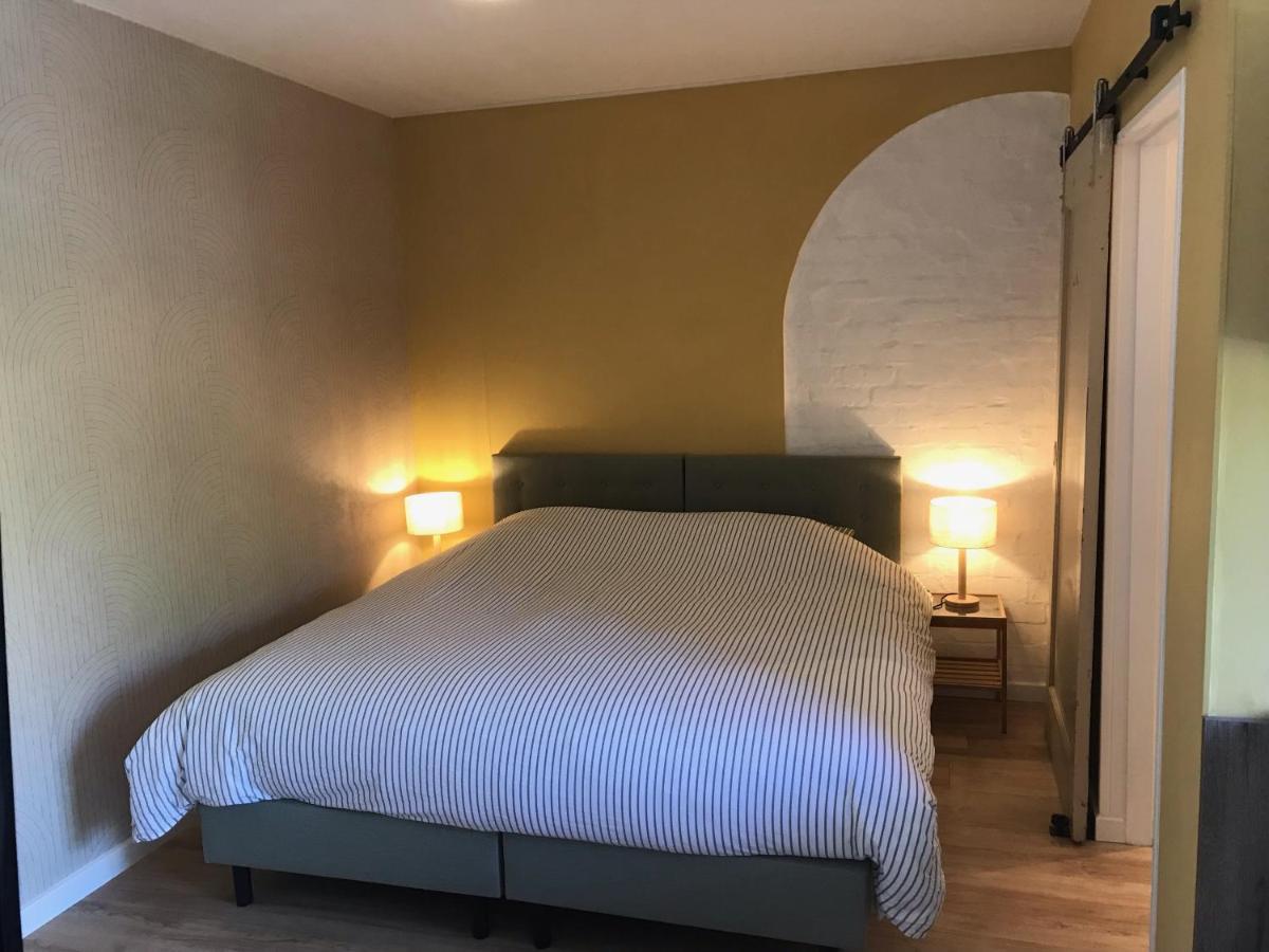 T Schooltje Hotell Schoondijke Eksteriør bilde